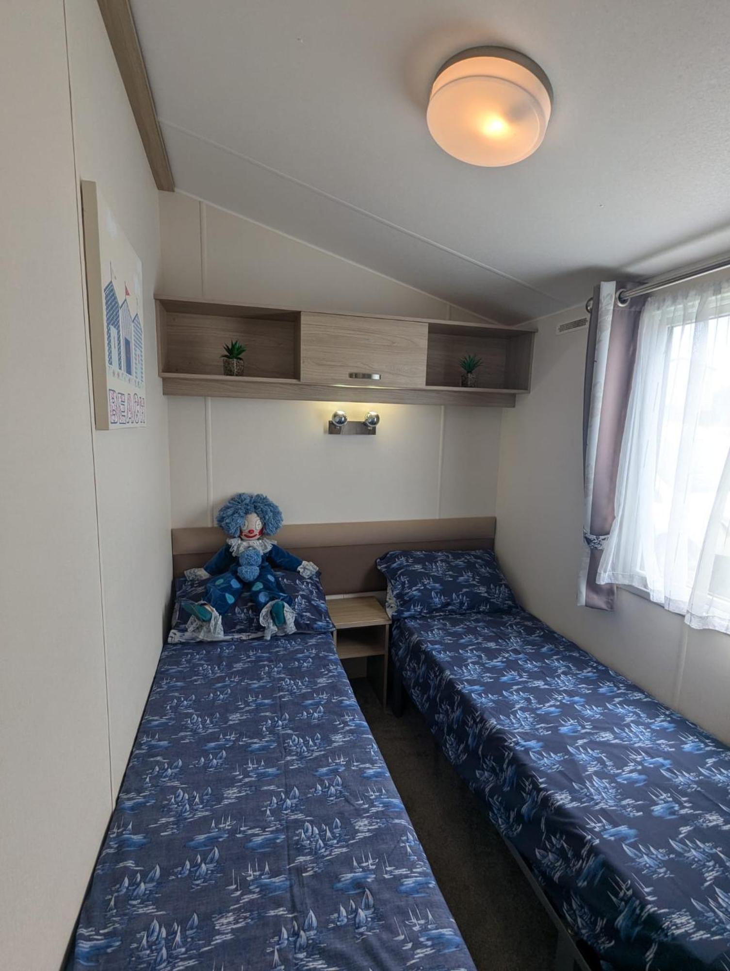 מילפורד און סי Lovely Bright And Airy Caravan On The 5 Star Shorefield Country Park Entertainment Passes Included מראה חיצוני תמונה