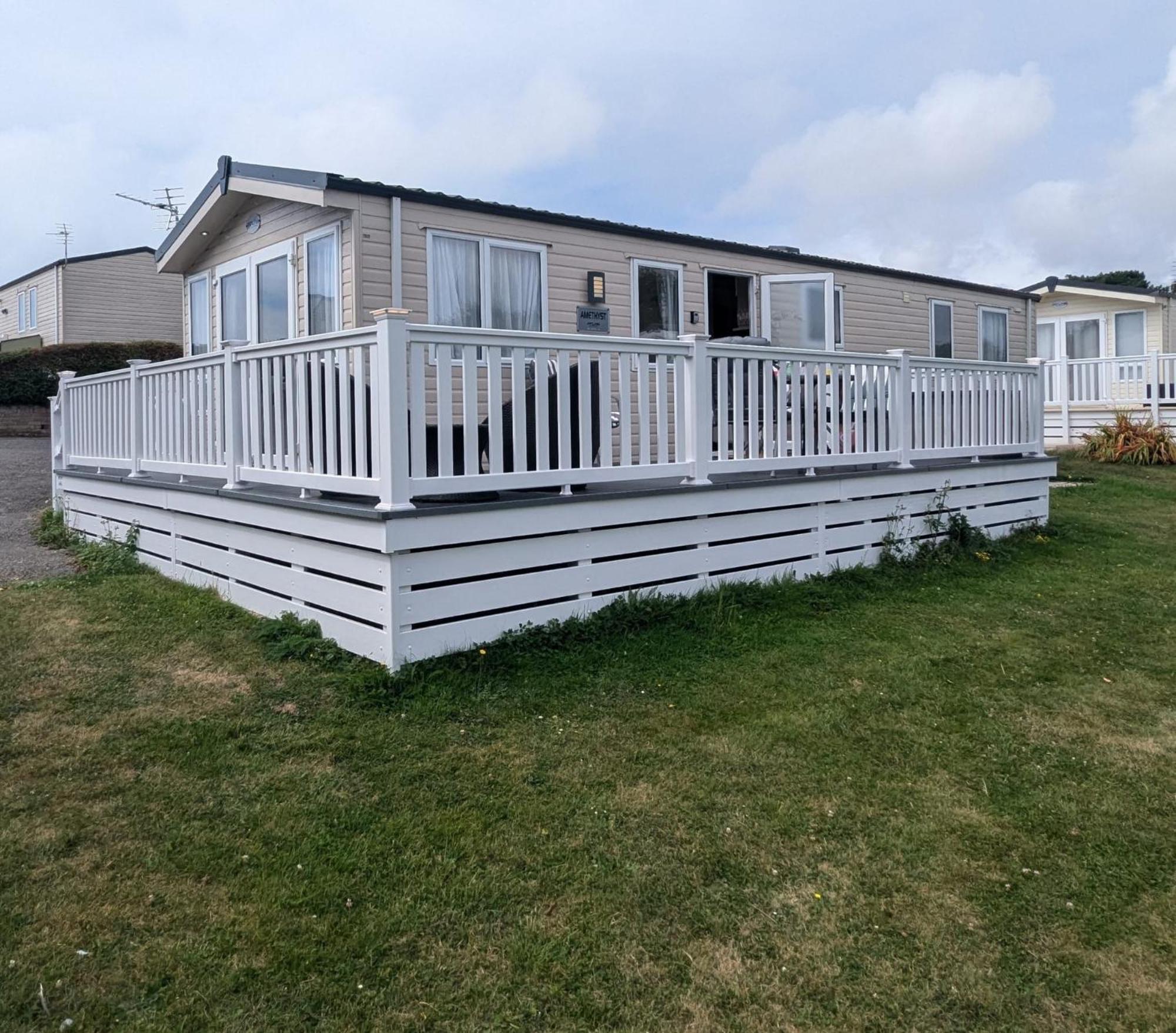 מילפורד און סי Lovely Bright And Airy Caravan On The 5 Star Shorefield Country Park Entertainment Passes Included מראה חיצוני תמונה